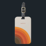 カラフルレトロストライプ70s 80sゴールデンブラウンオレンジ ラゲッジタグ<br><div class="desc">このヴィンテージデザインラゲッジタグは、旅行時に常に荷物を見つけることを確認！70年代のグラフィックインスパイアデザインをオレンジ、レッド、ブラウンの色合いで提供。このインスパイアレトロラゲッジタグはパーソナライズされた、あなたの名前または文字で選択できる。</div>