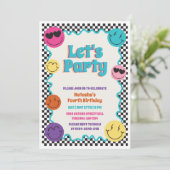 カラフルレトロスマイル絵文字市松模様に子供の誕生日 招待状 (スタンド正面)
