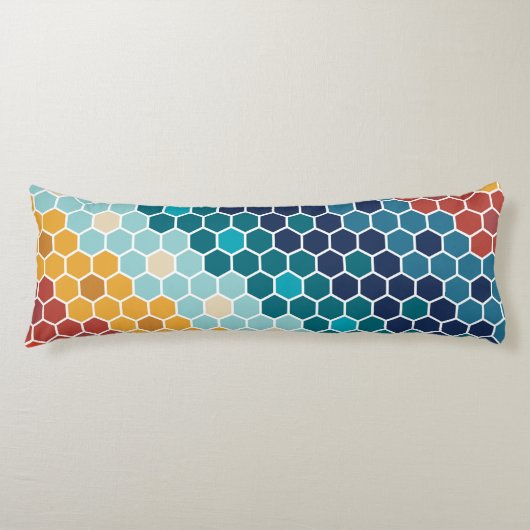 カラフルレトロフローラモザイク六角形パターン ボディピロー (正面)