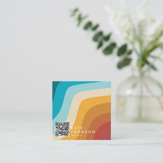 カラフルレトロレインボー抽象芸術波QRコード スクエア名刺 (スタンド正面)