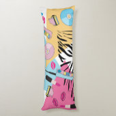 カラフルレトロ1990年代パターン ボディピロー (裏面 (縦))
