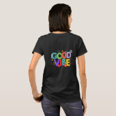 カラフルレトロ「Good Vibe」 Tシャツ (裏面フル)
