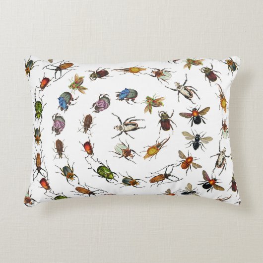 カラフルヴィンテージバグとカブトムシのパターン アクセントクッション (正面)
