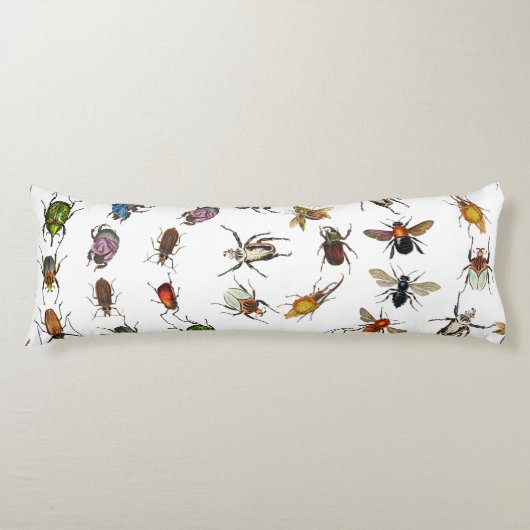 カラフルヴィンテージバグとカブトムシのパターン ボディピロー (正面)