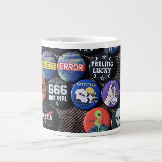 カラフルヴィンテージレトロバッジコレクション ジャンボコーヒーマグカップ (正面)