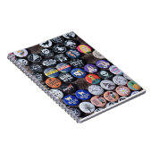 カラフルヴィンテージレトロバッジコレクション ノートブック (右側)