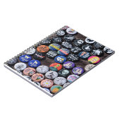 カラフルヴィンテージレトロバッジコレクション ノートブック (左側)