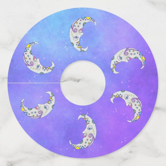 カラフル三日月のかわいらし顔抽象芸術の形状 ワイングラスタグ (正面)