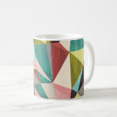 カラフル三角形、抽象芸術幾何形状。 コーヒーマグカップ (正面右)