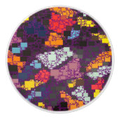 カラフル上の紫色の幾何学的な輪郭ははねかけます セラミックノブ (正面)