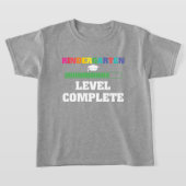 「カラフル幼稚園レベル完了」お子様 Tシャツ (レイダウン)