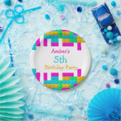 カラフル建物ブロックガールバースデーパーティー ペーパープレート (パーティー)