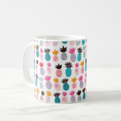 カラフル抽象芸術パイナップルとリーブ コーヒーマグカップ (正面左)