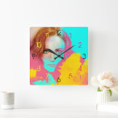 カラフル抽象芸術ポップ・アートの女性、正方時計 スクエア壁時計 (ホーム)