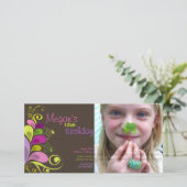 カラフル招待状葉誕生日フォト・カード (スタンド正面)