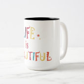 カラフル文字の生活は美しく、星 ツートーンマグカップ (正面右)