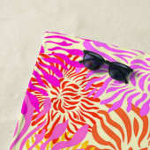 カラフル春の花 ビーチタオル (インサイチュ)