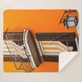 カラフル正面及び窓 シェルパブランケット (正面(横))