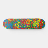 カラフル熱い混乱赤い黄色の緑の青いグラフィティ スケートボード (横)
