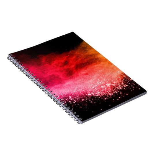 カラフル粉末を黒い背景で分離して起動 ノートブック (右側)