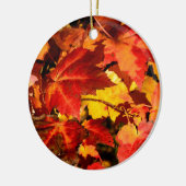 カラフル紅葉、金ゴールド赤オレンジ色のカエデの葉 セラミックオーナメント (左)