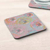 カラフル線の付いた点々のある花模様 コースター (左側)