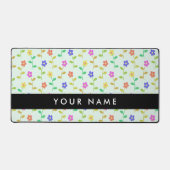 カラフル花、緑（淡色）、背景（黒） デスクマット (正面)