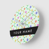 カラフル花、緑（淡色）、背景（黒） ラウンド壁時計 (傾斜)