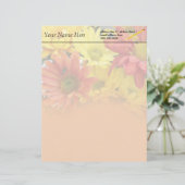 カラフル赤、黄色、オレンジ色のデイジーの結婚花 レターヘッド (スタンド正面)