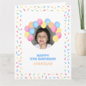 カラフル コンフェティ バルーンアーチ 写真 誕生日 カード (正面)