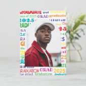 **カラフル タイポグラフィー 卒業おめでとう** 招待状 (スタンド正面)