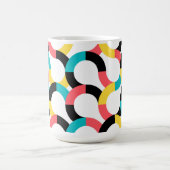 カラフル,トレンディー，陽気，おもしろい幾何モダン度 コーヒーマグカップ (中央)