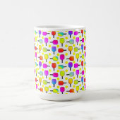 カラフル、ピックボールのパドル、イエローボール コーヒーマグカップ (中央)