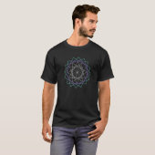 カラフル マンダラ模様 幾何学仏教 オム ナマ Tシャツ (正面フル)
