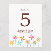 カラフルPinwheelテーマ結婚の ポストカード (正面)