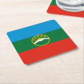 カラヘイチェルケシア国旗 スクエアペーパーコースター (アングル)