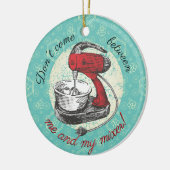 カラーカスタムレトロスタンドミキサーベーカークリスマス セラミックオーナメント (左)