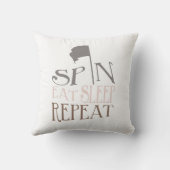 カラーガードことわざス食べピン睡眠の繰り返し クッション (裏面)