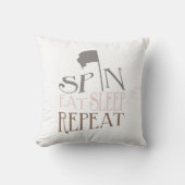 カラーガードことわざス食べピン睡眠の繰り返し クッション (正面)