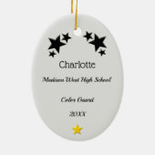 カラーガードアフリカ系アメリカ人（黄色と黒） セラミックオーナメント (裏面)