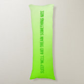 カラーグラデーションのみ – ネオン緑+テキスト ボディピロー (正面縦)