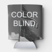 カラーブラインドグレースケールフラグ 缶クーラー (裏面)
