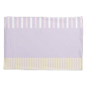 カラーポップ・アートのストライプ – パステルピンク、イエロー&パープル 枕カバー (裏面-左)