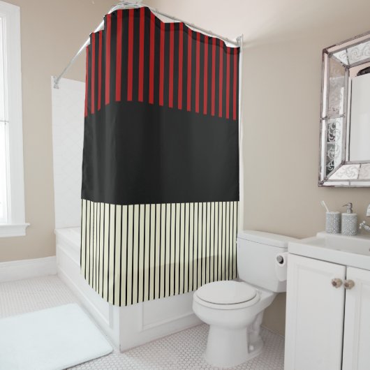 カラーポップ・アートのストライプ – 赤とクリーム シャワーカーテン (インサイチュ)