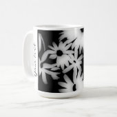 カラーミーデイジーホワイトオンブラック コーヒーマグカップ (正面左)