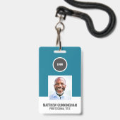 カラーモダンラウンドロゴ従業員名バーコード バッジ (正面（ネックストラップ付）)