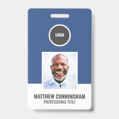 カラーモダンラウンドロゴ従業員名バーコード バッジ (正面)