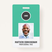 カラーモダンラウンドロゴ従業員名バーコード バッジ (正面)