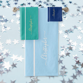 カラー数々のブルーティール（緑がかった色）ホワイトレーシングストライプズモノグラム バスタオルセット