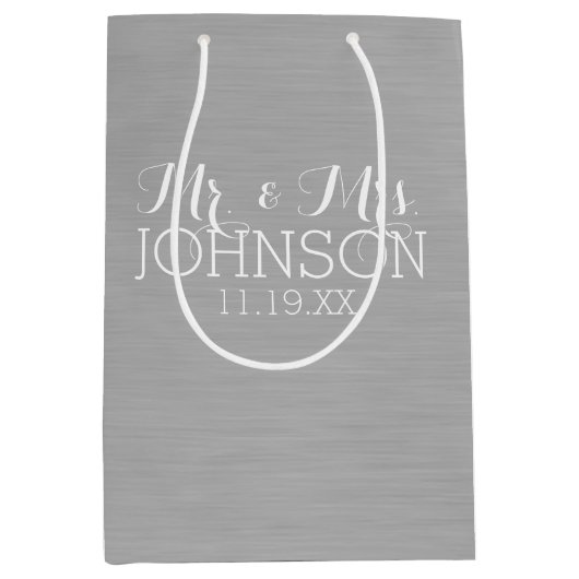 カラー無地のシルバー – ミスター・アンド・ミセス・結婚式の引き出物 ミディアムペーパーバッグ (正面)